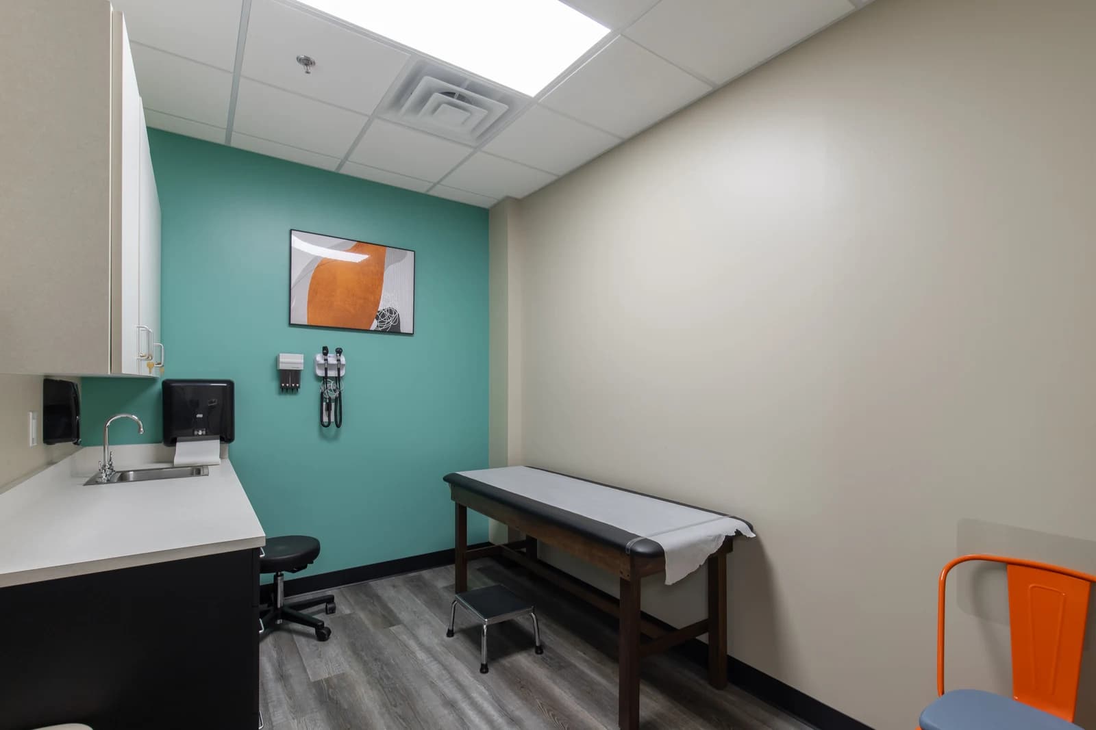 Broken to Better Urgent Care interior, Charlotte NC commercial upfit (photo 15)
